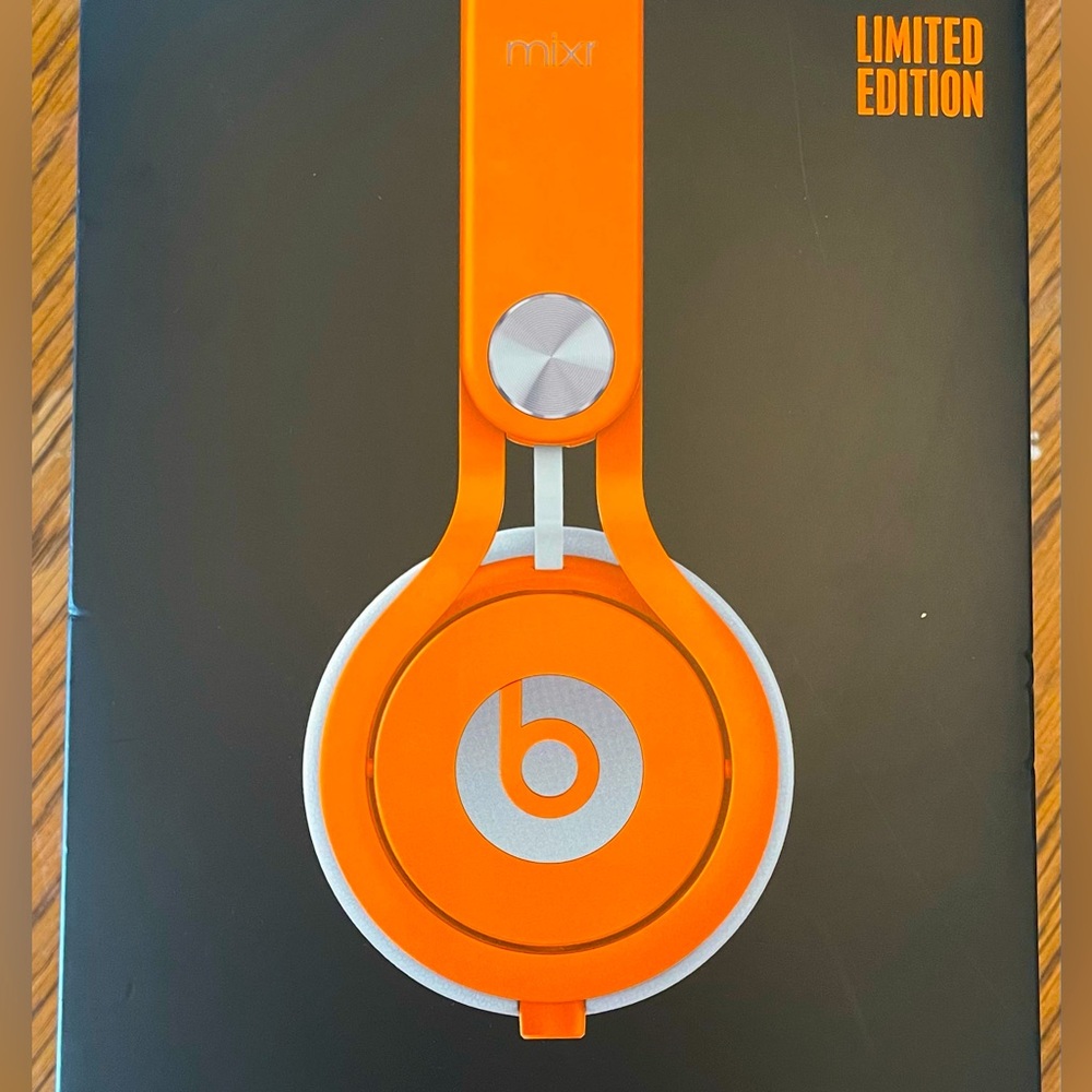 Limited edition Beats by Dre